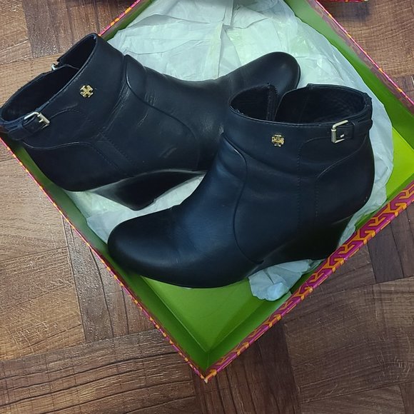Tory Burch Booties 9.5 - Picture 2 of 2